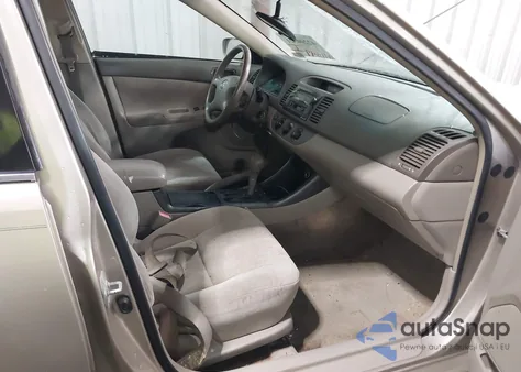 2003 Toyota Camry Le from USA, damaged, VIN JTDBE32K030158451